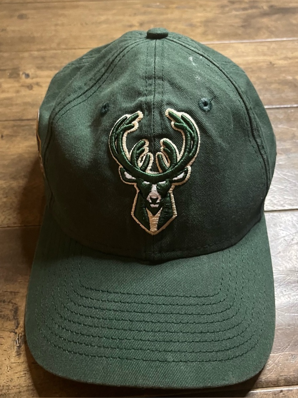 NWT Milwaukee Bucks 2021 Champions Hat
